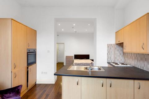 Studio to rent, Quex Road, London, NW6