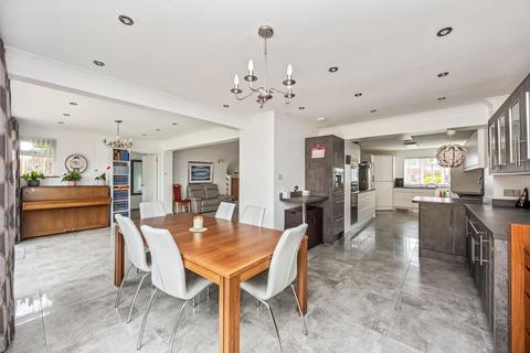 undefined, Farhalls Crescent, Horsham, RH12