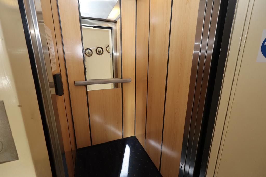 Lift with direct access to the apartment