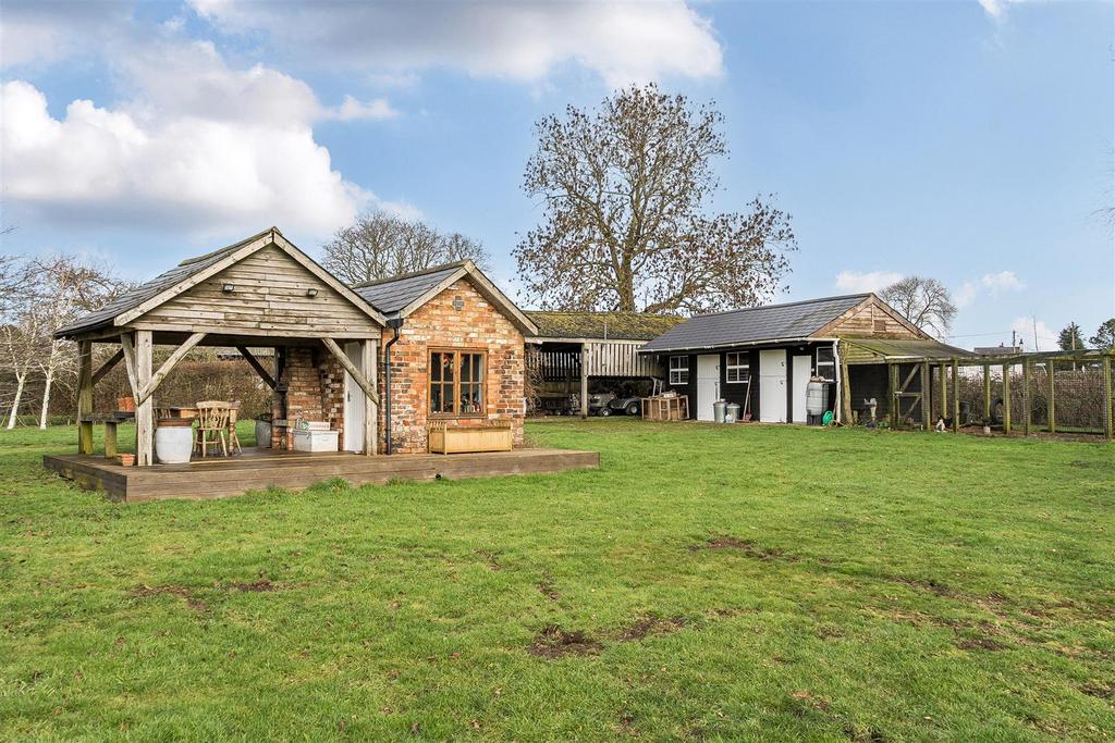Barn &amp; Stables