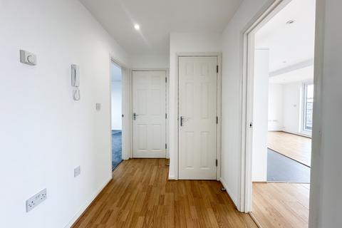 2 bedroom flat to rent, Knighton Park Road, London, SE26