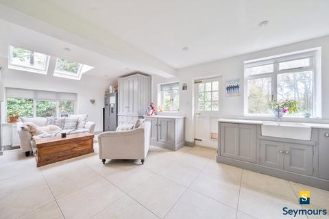 undefined, Roseacre Gardens, Guildford GU4
