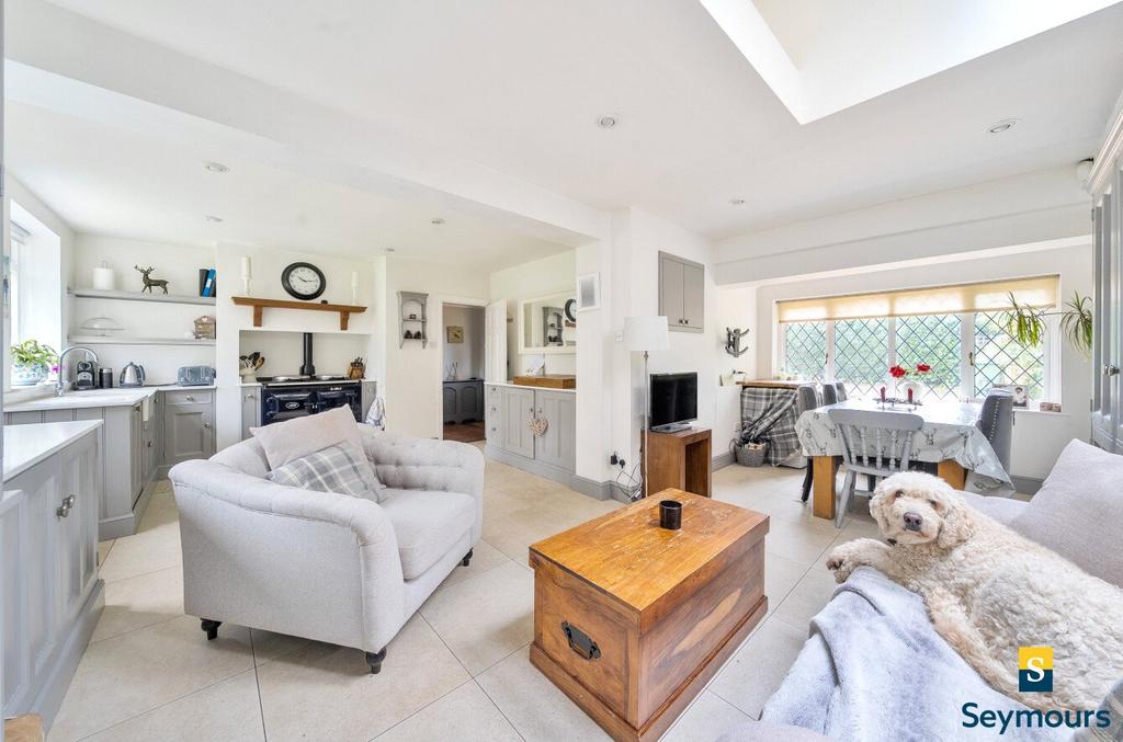 Dining/Family Room
