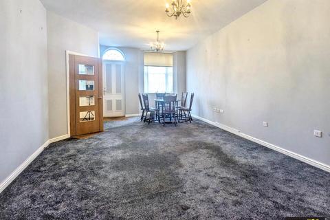 2 bedroom retirement property for sale, Harbour Lights Court, North Quay, Weymouth