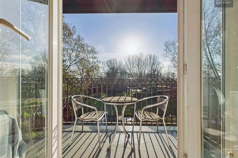 2 bedroom apartment for sale, Mill Stream Lodge, Rickmansworth, WD3 8JQ
