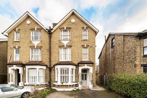 2 bedroom flat for sale, Baring Road, London SE12