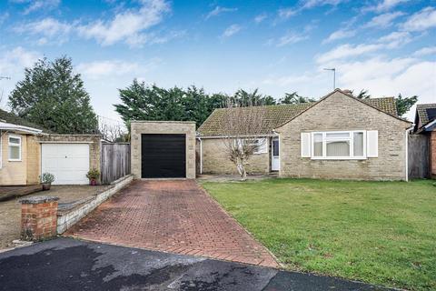3 bedroom detached bungalow for sale, St. Peters Crescent, Bicester