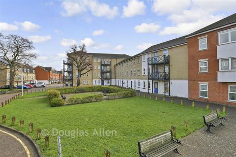 2 bedroom flat for sale, Glandford Way, Chadwell Heath, Romford, Essex