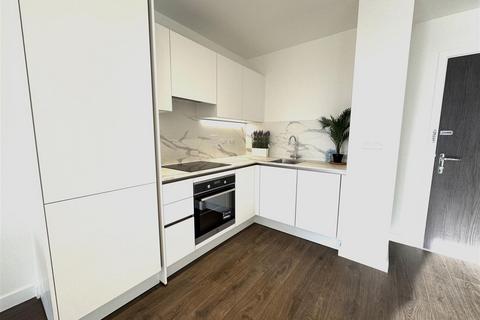undefined, 10 Riband Walk, Hayes UB3