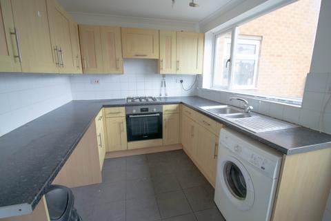 undefined, Heddington Gardens, Nottingham, NG5
