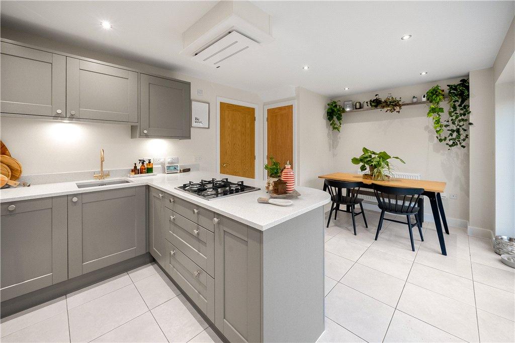 Dining/Kitchen
