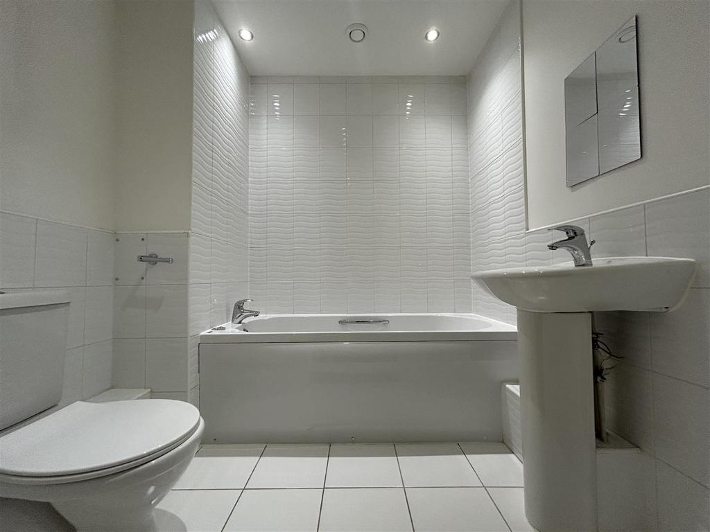 Bathroom.jpeg