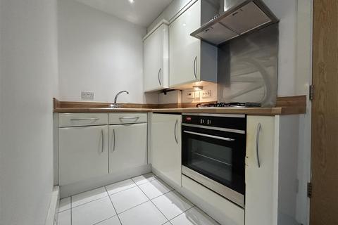 2 bedroom apartment to rent, Clarendon Place, Eccles