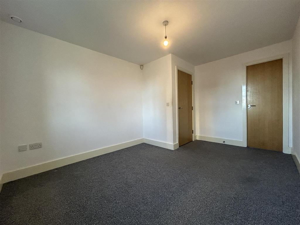 1st Bedroom.jpeg
