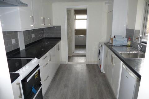 4 bedroom terraced house to rent, De Beauvoir Road, Reading, Berkshire, RG1