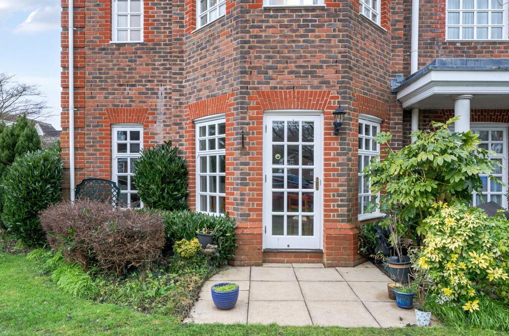 Sitting Rm Patio