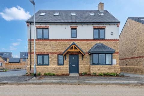 5 bedroom detached house for sale, Fuller Way, Wootton, Bedford, MK43