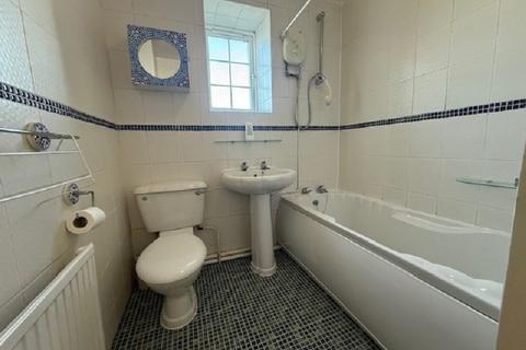 1 bedroom cottage for sale, Kilpin Hill Lane, Dewsbury, West Yorkshire. WF13 4BS