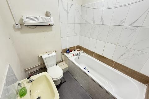undefined, Caldmore Road, Walsall WS1