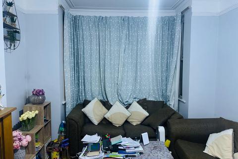 undefined, Ivy Road, Luton LU1