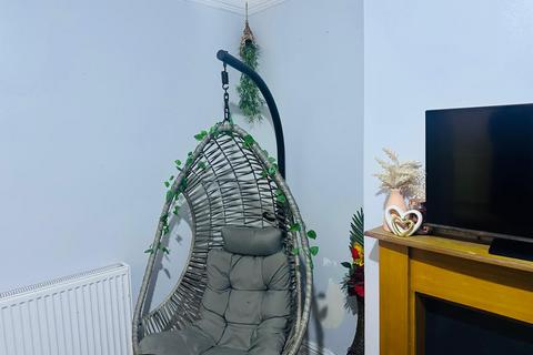 undefined, Ivy Road, Luton LU1