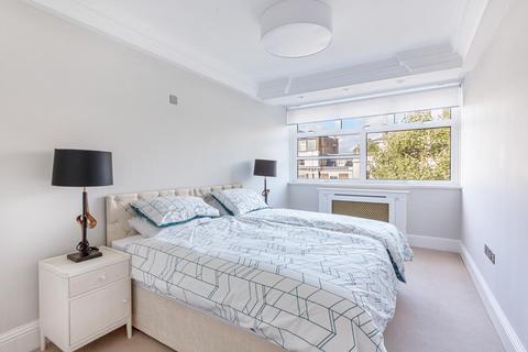 2 bedroom apartment to rent, Ladbroke Road, London