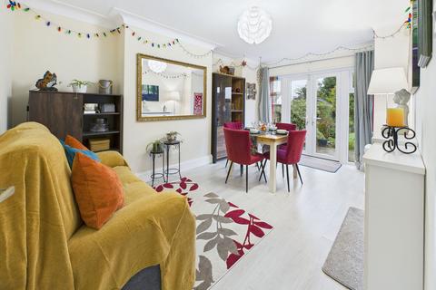 4 bedroom semi-detached house for sale, Hilton Drive, Preston, Paignton