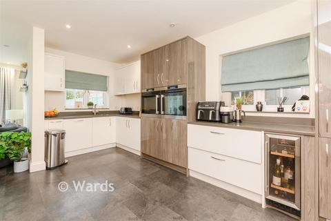 4 bedroom detached house for sale, Ryecroft, Longfield DA3