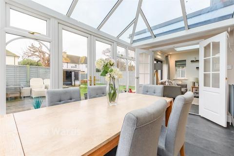 4 bedroom detached house for sale, Ryecroft, Longfield DA3
