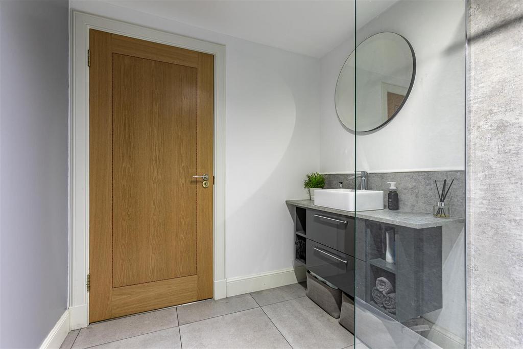 Flat 3 Byethorne Galashiels 39.JPG