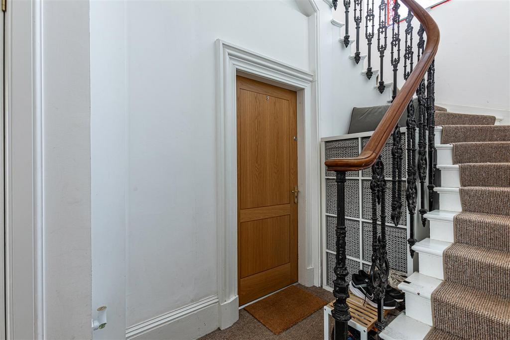 Flat 3 Byethorne Galashiels 14.JPG