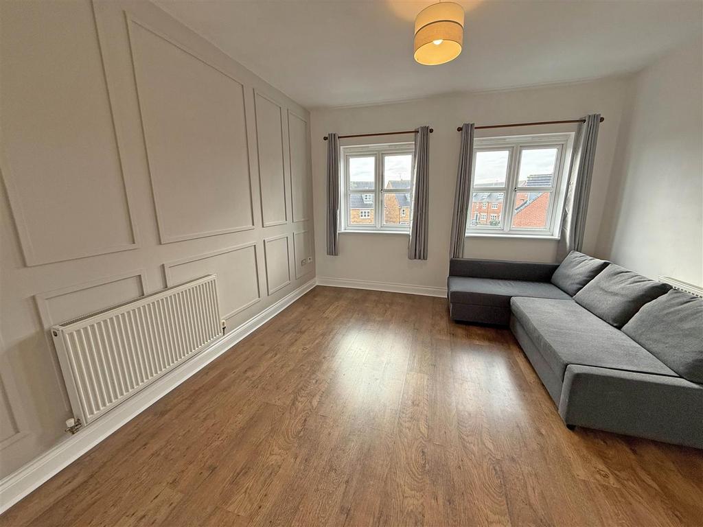 Living room a2.jpg