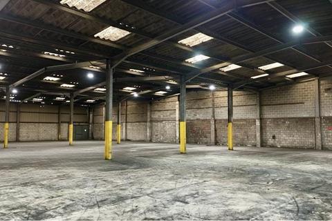 Warehouse to rent, Trafford Park Rd Manchester M17 1WH