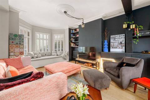 3 bedroom terraced house to rent, Normanby Road, London NW10