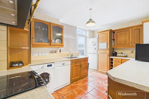 3 bedroom terraced house for sale, Rugby Road, London NW9