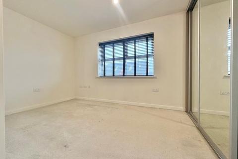 2 bedroom terraced house for sale, Dreadnought Drive, Brooklands, Milton Keynes, MK10