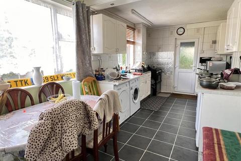 undefined, Wavell Road, Swindon, SN2