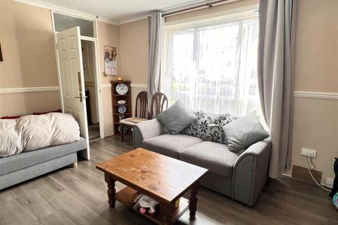 undefined, Wavell Road, Swindon, SN2