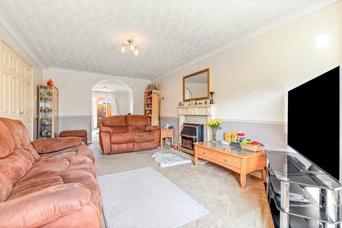 4 bedroom detached house for sale, Collins Close, Leicester, LE3