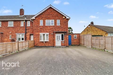 2 bedroom end of terrace house for sale, College Road, Leicester