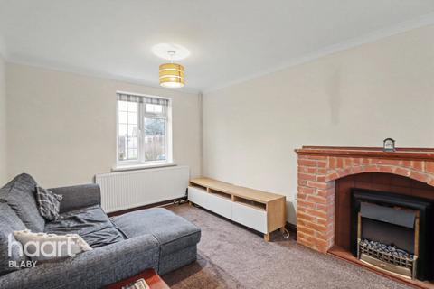 2 bedroom end of terrace house for sale, College Road, Leicester