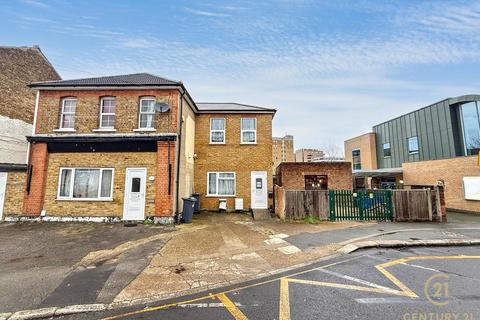 4 bedroom end of terrace house for sale, Pears Road, HOUNSLOW TW3