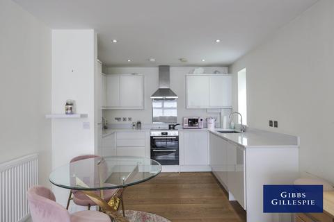 2 bedroom flat to rent, Winton Approach, Croxley Green, Rickmansworth, WD3