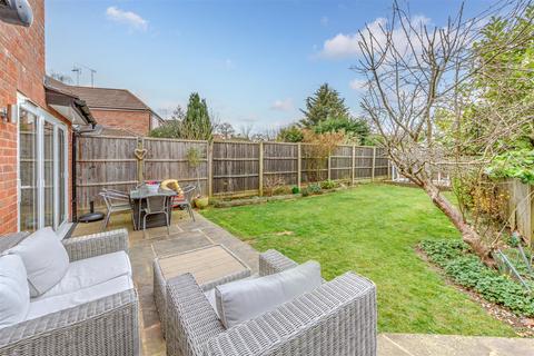 4 bedroom semi-detached house for sale, Park Crescent, Elstree
