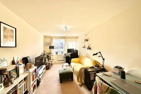 1 bedroom apartment to rent, St. John`s Avenue, Wandsworth, SW15
