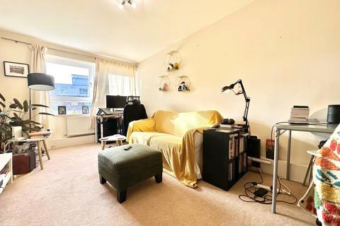 1 bedroom apartment to rent, St. John`s Avenue, Wandsworth, SW15