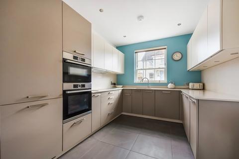 3 bedroom semi-detached house for sale, Manor Road, Twyford, Winchester