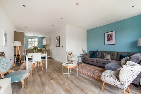 3 bedroom semi-detached house for sale, Manor Road, Twyford, Winchester