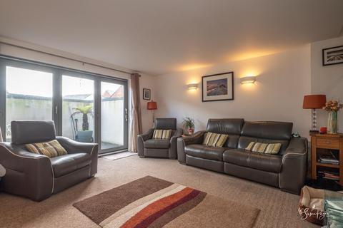 2 bedroom semi-detached house for sale, Mill Street, Newport