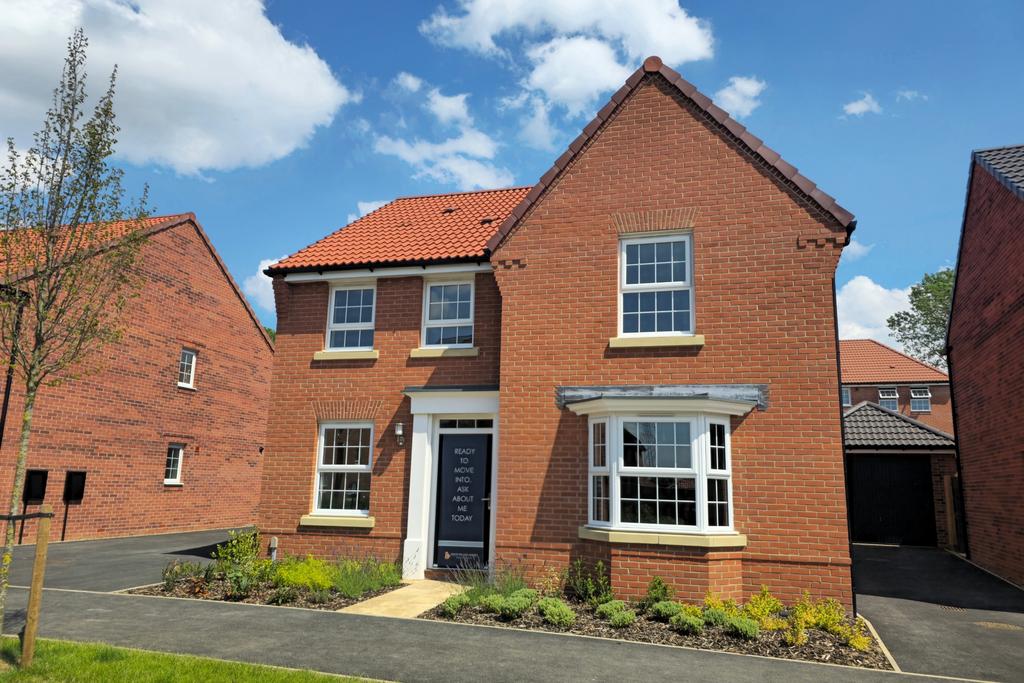 4 bedroom detached house for sale